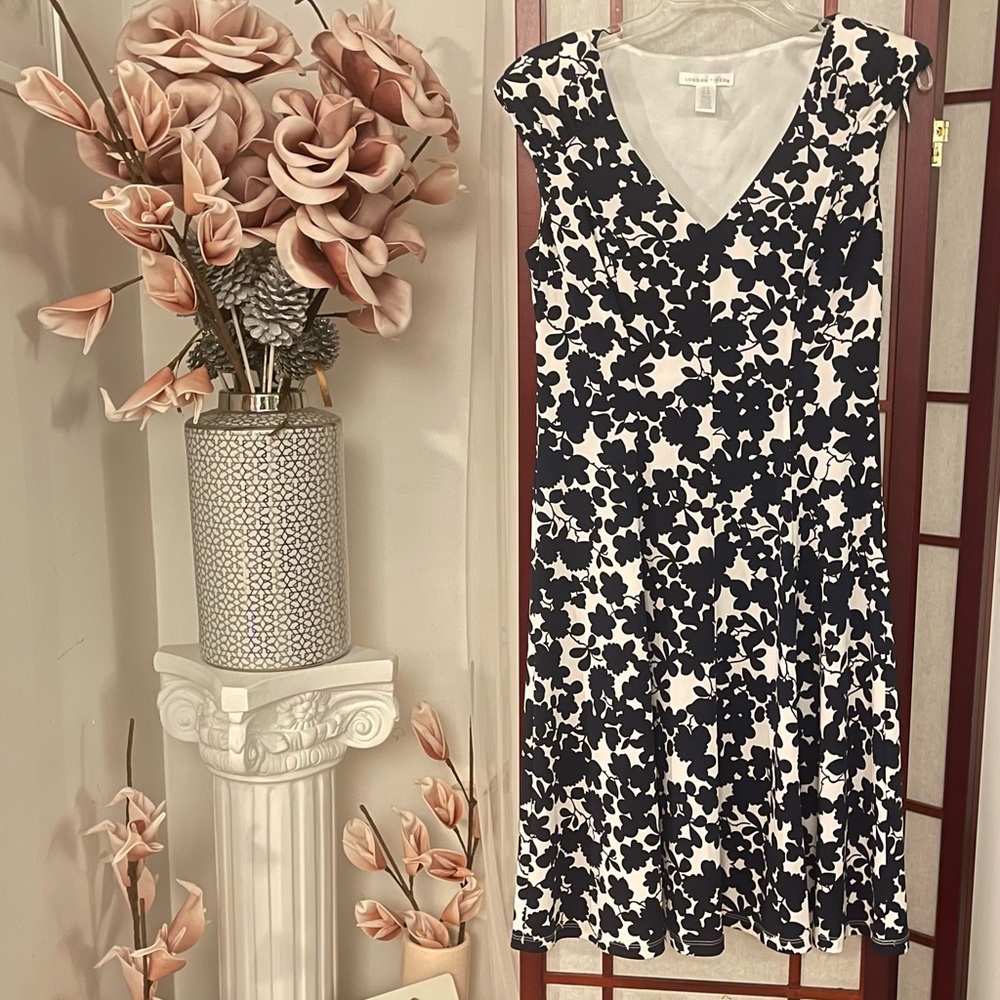 White and Navy Floral Printed dress